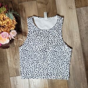 Balance Collection White Baby Cheetah Crop Top Tank Top Women's Size Small EUC